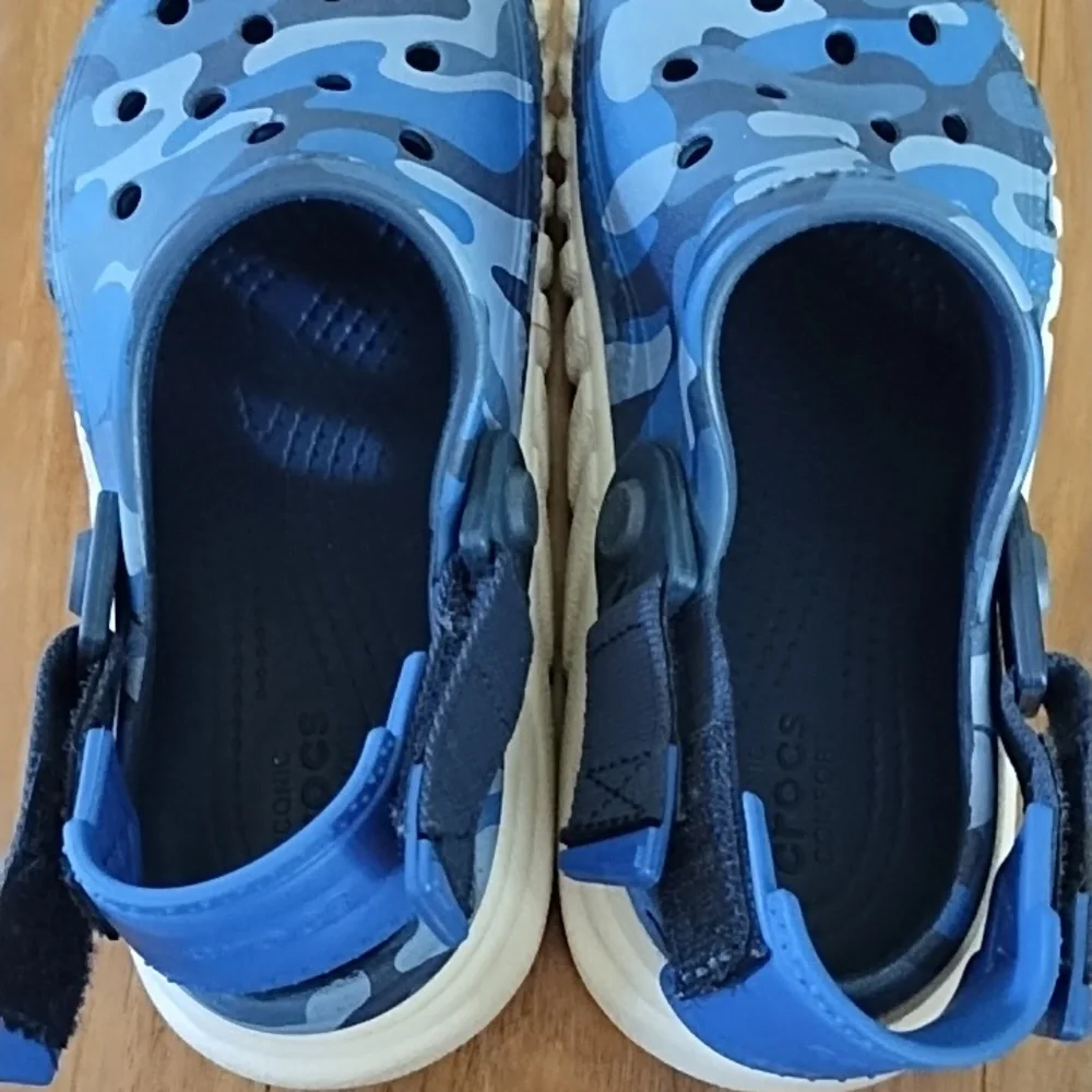 CROCS Kids Blue Camouflage Clogs with White Soles